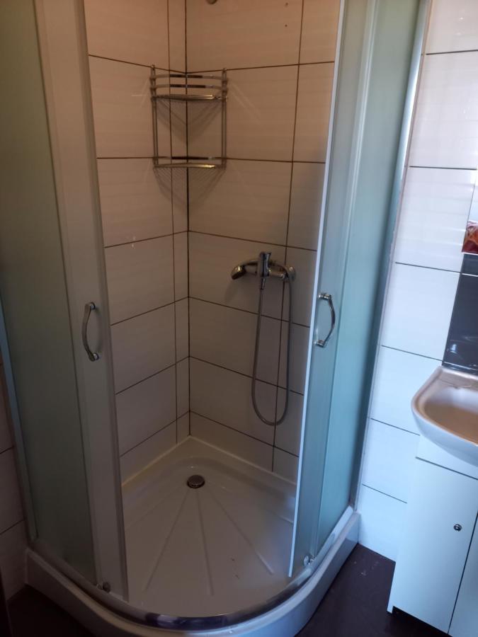 Hotel Roza Losice Dış mekan fotoğraf