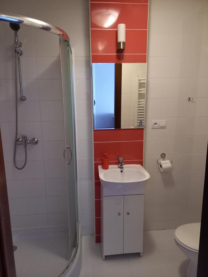 Hotel Roza Losice Dış mekan fotoğraf